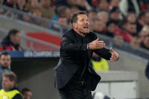 Diego Pablo Simeone (Trainer, Atletico Madrid) Geste, Mimik, Zeichen, GER, VfB Stuttgart vs. Atlà tico Madrid, Fussball, UEFA Champions League, Spieltag 3, Spielzeit 2026 2027, 20.10.2026, GER, VfB Stuttgart vs. Atlà tico Madrid, Fussball, UEFA Champions League, Spieltag 3, Spielzeit 2026 2027, 20.10.2026, Stuttgart Copyright: xEibner-Pressefoto EdwardxCheungx EP_ECG