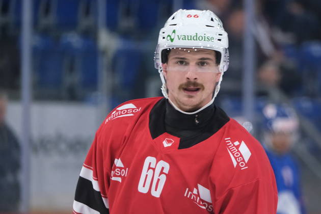 RECORD DATE NOT STATED Swiss Ice hockey, Eishockey - EHC Kloten vs Lausanne Hockey - Lausanne Defender Cedric Fiedler (66) during warm up Copyright: xx