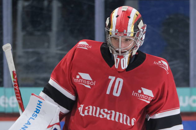 RECORD DATE NOT STATED Swiss Ice hockey, Eishockey - EHC Kloten vs Lausanne Hockey - Lausanne Goalie Ewan Huet (70) during warm up Copyright: xx
