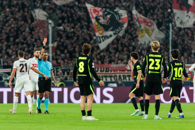 STUTTGART, GERMANY - OCTOBER 20: Referee Serdar Gozuebueyuek (NED) showing the red card for Morten Hjulmand (Atletico de Madrid, 23) during the UEFA Champions League match between VfB Stuttgart vs. Atletico de Madrid at Arena Stuttgart on matchday 3 of the UEFA Champions League on October 20, 2026 in Stuttgart, Germany. Baden-Wuerttemberg Germany Copyright: xSteffiexWunderlx