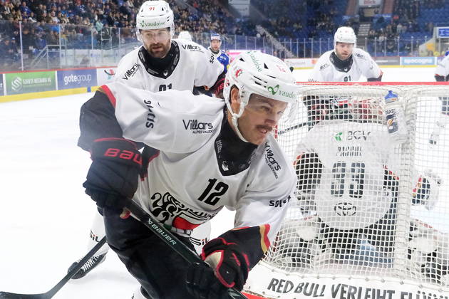 RECORD DATE NOT STATED Swiss Ice hockey, Eishockey - EHC Kloten vs Lausanne Hockey - Lausanne Forward Yannick Zehnder (12) Copyright: xx