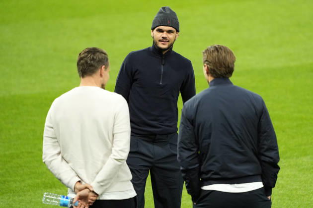 REAL MADRID CF v RB LEIPZIG. CHAMPIONS LEAGUE 2026 2027. ROUND 3. RB Leipzig s Max Finkgrafe during walk around in Santiago Bernabeu Stadium after raining session prior to the Champions League round 3 match against Real Madrid CF. October 20 2026. (ALTERPHOTOS Acero) MadridSpain Copyright: xAcerox