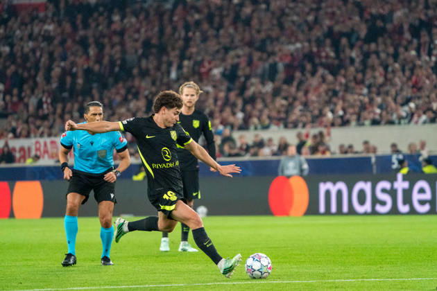 Julian Alvarez (Atletico Madrid, 19) seen during UEFA Champions League 2026 2027 league phase game between teams of VfB Stuttgart and Atletico Madrid (Pia Schindler Ball Raw Images) Stuttgart MHP Arena Germany Copyright: xPiaxSchindlerx piaschindler_vfbstuttgart_atletico_2627_00013