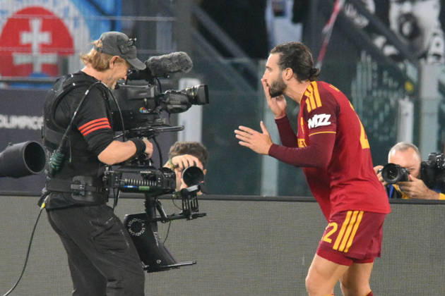 Foto IPP Roberto Ramaccia Roma 20 10 2026 Calcio:Uefa Champions League 2026- 2027 Roma vs Slovan Bratislava Nella foto Mario Hermoso of Roma celebrates scoring a goal 1-0 italyphotopress world copyright Roma italy Italia ITALY  Copyright: xR4924_italyphotopressx