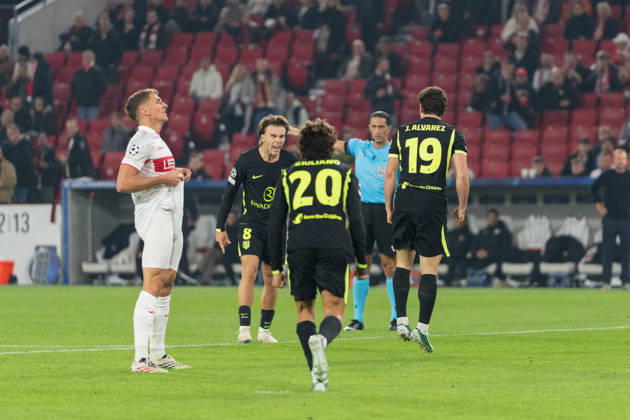 20.10.2026, xjyhynx, Fussball UEFA Champions League, VfB Stuttgart - Atletico Madrid, v.l. Torjubel Atletico Madrid nach dem 1:1 Ausgleichstreffer durch Julian Alvarez (19, AtlÃ tico Madrid) r. Stuttgart