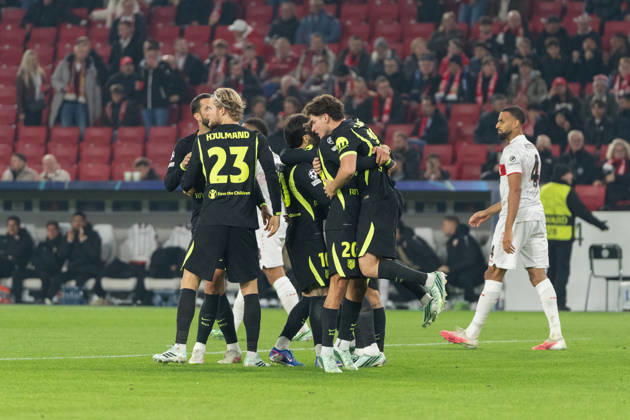 20.10.2026, xjyhynx, Fussball UEFA Champions League, VfB Stuttgart - Atletico Madrid, v.l. Torjubel Atletico Madrid nach dem 1:1 Ausgleichstreffer durch Julian Alvarez (19, AtlÃ tico Madrid) Stuttgart