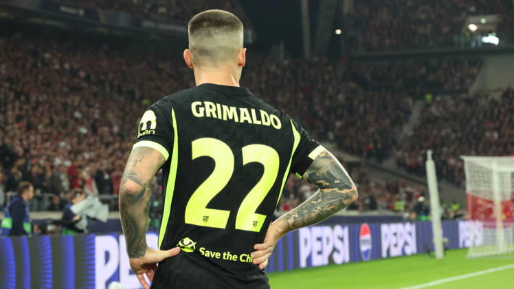 20.10.2026, xrekx, Fussball UEFA Champions League, VfB Stuttgart - Atletico Madrid v.l. Alejandro Grimaldo (AtlÃ tico Madrid) Stuttgart