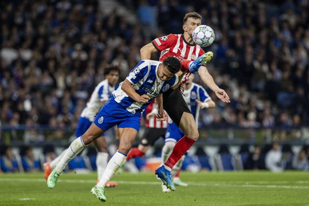 PORTO - (lr) Alberto Costa of FC Porto and Ivan Perisic of PSV Eindhoven during the UEFA Champions League match between FC Porto and PSV Eindhoven at the Estadio Do Dragao, on 20 October 2026 in Porto, Portugal. MORITZ MUELLER ANP xVIxANPxSportx xxANPxIVx 573103891 originalFilename: 573103891.jpg