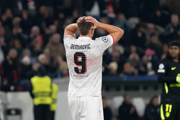 Ermedin Demirovic (VfB Stuttgart, 09) enttäuscht, Enttäuschung, frustriert, Frust, verärgert, GER, VfB Stuttgart vs. AtlÃ tico Madrid, Fussball, UEFA Champions League, Spieltag 3, Spielzeit 2026 2027, 20.10.2026, GER, VfB Stuttgart vs. AtlÃ tico Madrid, Fussball, UEFA Champions League, Spieltag 3, Spielzeit 2026 2027, 20.10.2026, Stuttgart Copyright: xEibner-Pressefoto EdwardxCheungx EP_ECG