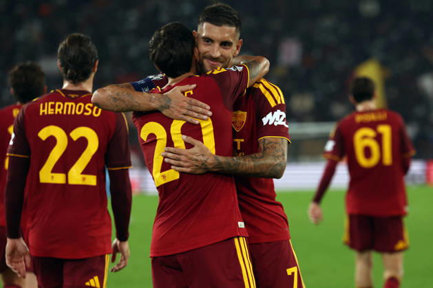 SOCCER - UEFA Champions League - AS Roma vs. Slovan Bratislava Photo by IPA ABACAPRESS.COM89963779 - Rome, Italy - October 20, 2026: Nahuel Molina (right back) of AS Roma scores the goal to make it 2-0 and celebrates with the team during the 2026-2027 UEFA Champions League soccer match between AS Roma and SLOVAN BRATISLAVA at the Olympic Stadium in Rome. Roma Italy  Copyright: xIPAxSport ABACAx