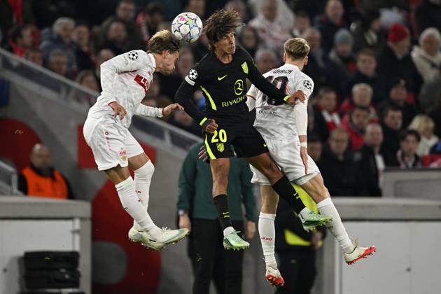 STUTTGART - (l-r) Maximilian Mittelstadt of VFB Stuttgart, Giuliano Simeone of Atletico Madrid, Chris Fuhrich of VFB Stuttgart during the UEFA Champions League match between VFB Stuttgart and Atletico Madrid at Stadion MHP Arena on October 20, 2026 in Stuttgart, Germany. ANP UEFA Champions League 2026 27 xVIxANPxSportx xGerritxvanxKeulenxIVx 573110795 originalFilename: 573110795.jpg