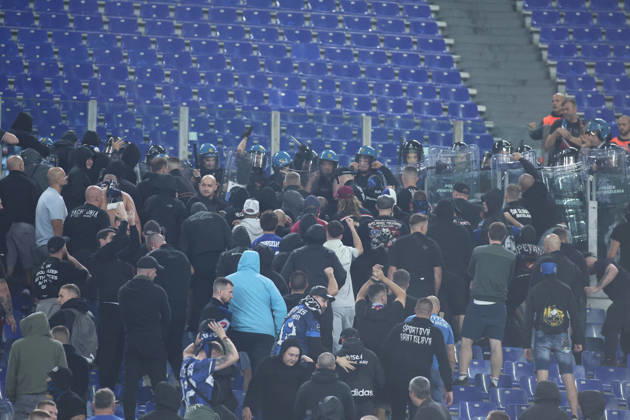 SOCCER - UEFA Champions League - AS Roma vs. Slovan Bratislava Photo by IPA ABACAPRESS.COM89965685 - Clash between police and Slovan Bratislava fans during the 2026–2027 UEFA Champions League match between A.S. Roma and Slovan Bratislava at the Stadio Olimpico in Rome, Italy. Rome Italy  Copyright: xIPAxSport ABACAx