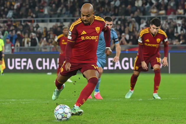 2026,Roma-Slovan Bratislava Donyell Malen of Roma score on penalty during the Champions League match Championship phase Matchday 3 Roma-Slovan Bratislava at the Stadio Olimpico. Rome (Italy), October 20, 2026 during the Champions League match Championship phase Matchday 3 Roma-Slovan Bratislava at the Stadio Olimpico. Rome (Italy), October 20, 2026 Imago-images Emmefoto Copyright: xImago-images Emmefotox