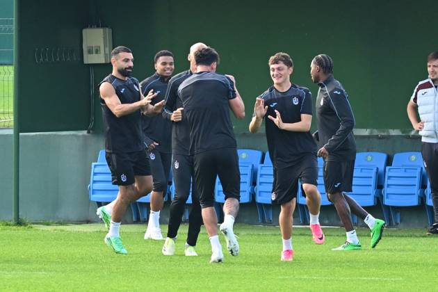 Training session of Trabzonspor in Turkiye TRABZON, TURKIYE - OCTOBER 21: Trabzonspor players take part in the final training session at the Mehmet Ali Yilmaz Facilities in Trabzon, Turkiye, on October 21, 2026, ahead of UEFA Conference League match against Hearts. Selcuk Kilic Anadolu Trabzon Turkey. Editorial use only. Please get in touch for any other usage.  Copyright: x2026xAnadoluxSelcukxKilicx