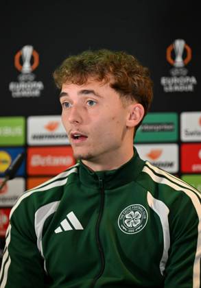 Callum Osmand of Celtic at press conference, PK, Pressekonferenz Celtic Training, Football, Lennoxtown Training Centre, Glasgow, Scotland, UK - 21 Oct 2026Glasgow Lennoxtown Training Centre Scotland United Kingdom  Copyright: xMarkxRunnacles Shutterstockx 17227769cf