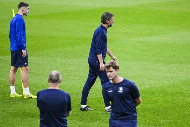 Rik De Mil, head coach of KAA Gent pictured during a training session of Belgian soccer team KAA Gent, Wednesday 21 October 2026 in Braga, Portugal. The team is preparing for the second match of the UEFA Conference League league phase against Portuguese SC Braga tomorrow. TOM GOYVAERTS TomxGoyvaerts  x190519719x