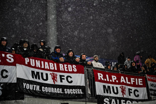 Manchester United, ManU Football Club supporters during the UEFA Champions League stage match Phase MD3 between Calcio Como and Manchester United Football Club at the Giuseppe Sinigaglia stadium in Como, north Italy -October 21, 2026 - Soccer.  Copyright: xTizianoxBallabio LaPressex