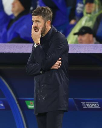 Manchester United, ManU manager Michael Carrick shows a look of dejection Como v Manchester United, UEFA Champions League, Football, Stadio Giuseppe Sinigaglia, Como, Italy - 21 Oct 2026Como Stadio Giuseppe Sinigaglia Italy  Copyright: xKieranxMcManus Shutterstockx 17228238n