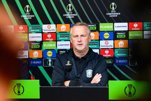 GIBRALTAR , 21 10-2026 , Europa Point stadium , season 2026 2027 , UEFA Conference League football , press conference, PK, Pressekonferenz FC Twente coach John van den Brom Press conference Twente  x208916957x Copyright: