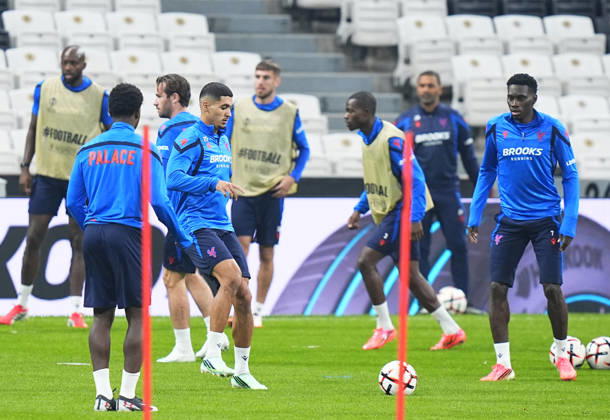 Ahead of Besiktas v Crystal Palace - UEFA Europa League ISTANBUL, TURKIYE - OCTOBER 21: Anan Khalaili (2nd L) of Crystal Palace takes part in a training session at Tupras Stadium ahead of UEFA Europa League football match against Besiktas in Istanbul, Turkiye on October 21, 2026. Esra Bilgin Anadolu Istanbul Turkey. Editorial use only. Please get in touch for any other usage.  Copyright: x2026xAnadoluxEsraxBilginx