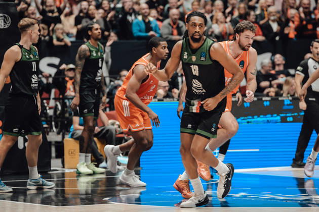 4. Spieltag des Basketball Eurocup Niners Chemnitz -Slask Wroclaw 21.10.2026 ab 19:00 Uhr Chemnitz, Chemnitz Arena Im Foto:13 Isaiah Moore 4. Spieltag des Basketball Eurocup Niners Chemnitz -Slask Wroclaw Chemnitz Sachsen Deutschland Copyright: xEHLxMedia MichelxKöhlerx 20262110-Niners-Chemnitz-Slask-Wroclaw-034