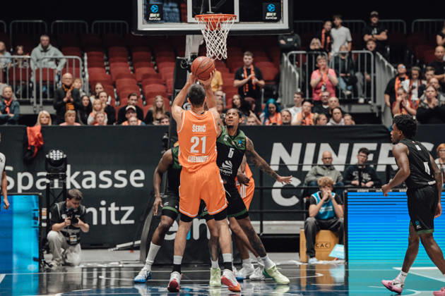 4. Spieltag des Basketball Eurocup Niners Chemnitz -Slask Wroclaw 21.10.2026 ab 19:00 Uhr Chemnitz, Chemnitz Arena Im Foto:21 Mateo Seric 4. Spieltag des Basketball Eurocup Niners Chemnitz -Slask Wroclaw Chemnitz Sachsen Deutschland Copyright: xEHLxMedia MichelxKöhlerx 20262110-Niners-Chemnitz-Slask-Wroclaw-019