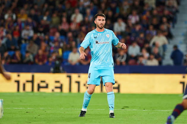 Aymeric Laporte (Athletic Club) during the LaLiga EA Sports match between Levante UD and Athletic Club at Estadi Ciutat de València on October 21, 2026 in Valencia, Spain. -