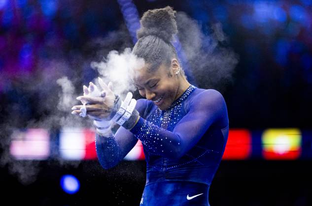 ROTTERDAM - Skye Blakely (USA) during the team final at the World Gymnastics Championships in Rotterdam Ahoy. IRIS VAN DEN BROEK ANP xVIxANPxSportx xxANPxIVx 573184697 originalFilename: 573184697.jpg