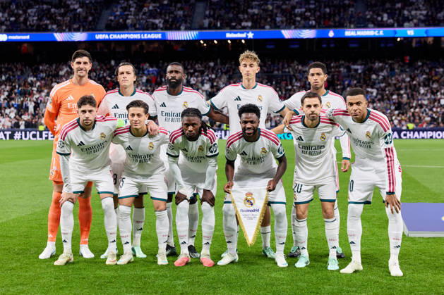 October 21, 2026, Madrid, Madrid, Spain: Real Madrid team players pose for a group photo during UEFA Champions League football match between Real Madrid CF and RB Leipzig at Santiago Bernabeu Stadium in Madrid, Spain, October 21, 2026 Madrid Spain - ZUMAa206 20261021_zsp_a206_007 Copyright: xRubenxAlbarranx