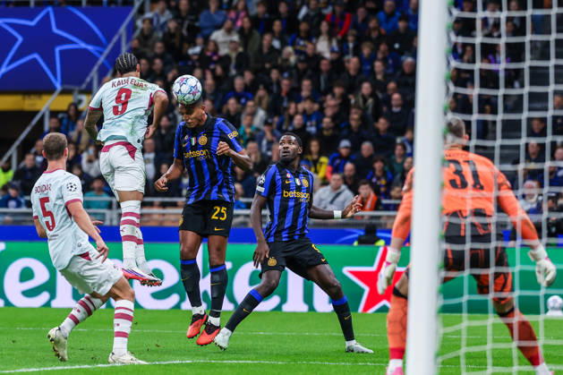 Manuel Akanji of FC Internazionale seen in action during UEFA Champions League 2026 27 League Phase - Matchday 3 football match between FC Internazionale and FC Shakhtar Donetsk. Italy Copyright: xBEAUTIFULxSPORTS Carabellix
