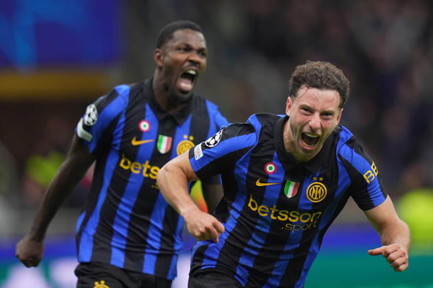 Inter Milan s Carlos Augusto celebrates after scoring 1-0 during the Uefa Champions League soccer match between Inter and Shakhtar Donetsk at San Siro Stadium in Milan , Italy - Wednesday October 21 , 2026. - Soccer  Copyright: xSpada LaPressex
