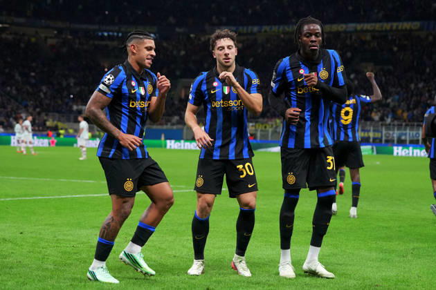 Inter Milan s Carlos Augusto celebrates after scoring 1-0 , Inter Milan s Yann Bisseck , Inter Milan s Luis Henrique during the Uefa Champions League soccer match between Inter and Shakhtar Donetsk at San Siro Stadium in Milan , Italy - Wednesday October 21 , 2026. - Soccer  Copyright: xSpada LaPressex