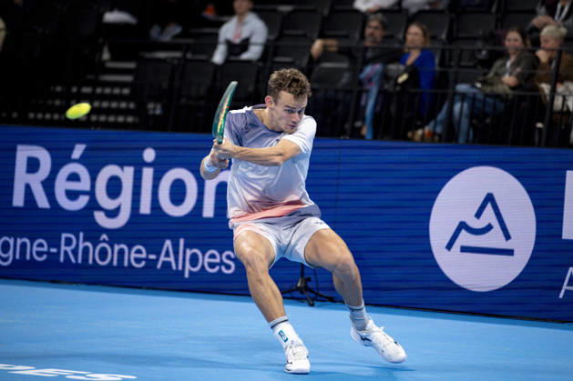 TENNIS : ATP, Tennis Herren 250 - Grand Prix Tennis AURA - Decines (France) 22 10 2026 Valentin Vacherot lost in three sets to Luca Van Assche during the tournament of the Auvergne Rhône-Alpes Grand Prix at the LDLC Arena in Décines on October 22, 2026. Photo Sandrine Thesillat PsNewZ  Copyright: xSandrinexTHESILLATx