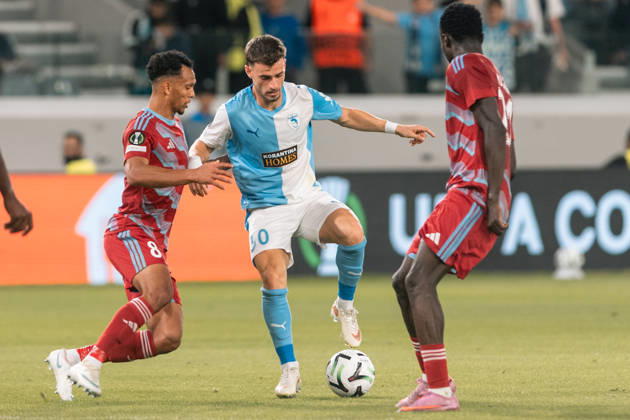 October 22, 2026, Limassol, Limassol, CYPRUS: VLAD DRAGORIM 30 of Pafos in action during the Conference League Matchday 2 game between Pafos and Riga at Alpha Mega Stadium in Kolossi,Limassol,Cyprus on 22 of October 2026. Limassol CYPRUS - ZUMAk195 20261022_znp_k195_016 Copyright: xXenophonxKarakalosx