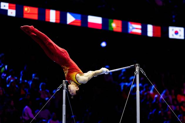 ROTTERDAM - Haonan Yang (CHN) during the All-Around final at the World Gymnastics Championships in Rotterdam Ahoy. IRIS VAN DEN BROEK ANP xVIxANPxSportx xxANPxIVx 573293004 originalFilename: 573293004.jpg