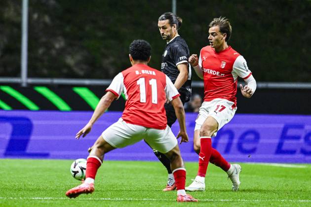 Christian Burgess of KAA Gent and Jovan Milosevic of SC Braga pictured in action during a soccer game between Portuguese SC Braga and Belgian soccer team KAA Gent, Thursday 22 October 2026 in Braga, Portugal, the second match in the UEFA Conference League league phase. TOM GOYVAERTS TomxGoyvaerts  x190686774x