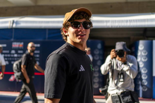 Italian Formula One driver Andrea Kimi Antonelli of Mercedes-AMG Petronas arrives to the paddock during the Formula One United States Grand Prix at the Circuit of the Americas in Austin, Texas on Thursday, October 22, 2026.  AUS2026102208 GREGxNASH