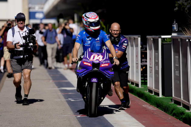 Argentine Formula One driver Franco Colapinto of Alpine F1 Team rides a Prima Pramac Yamaha MotoGP Team bike as he arrives in the paddock during the Formula One United States Grand Prix at the Circuit of the Americas in Austin, Texas on Thursday, October 22, 2026.  AUS2026102204 GREGxNASH