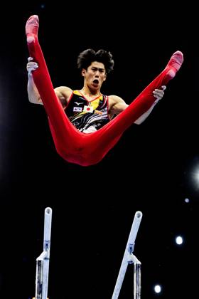 ROTTERDAM - Daiki Hashimoto (JPN) during the All-Around final at the World Gymnastics Championships in Rotterdam Ahoy. IRIS VAN DEN BROEK ANP xVIxANPxSportx xxANPxIVx 573294554 originalFilename: 573294554.jpg