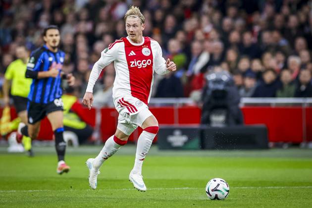 AMSTERDAM , 22-10-2026 , JohanCruijff ArenA , season 2026 2027 , UEFA Conference League , League phase - Matchday 3 football , match between Ajax and Atalanta , Picture shows Ajax player Julian Brandt Ajax - Atalanta  x208961198x Copyright: