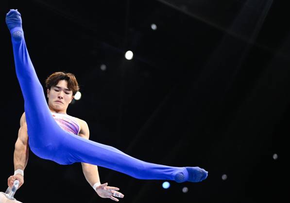 Netherlands Artistic Gymnastics World Championships 9270833 22.10.2026 Japan s Shinnosuke Oka competes on the pommel horse during the men s team final at the 2026 World Artistic Gymnastics Championships in Rotterdam, the Netherlands. Alexey Filippov Sputnik Rotterdam Netherlands  Copyright: xAlexeyxFilippovx