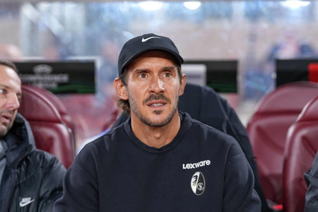 Julian Schuster (SC Freiburg, Trainer) , Monaco, Fussball, UEFA Conference League, 2. Spieltag, Ligaphase , 2026 2027, AS Monaco vs. SC Freiburg, 22.10.2026, Stade Louis II, Monaco Monaco Stade Louis II Fontvieille Monaco Copyright: xArnexAmbergx