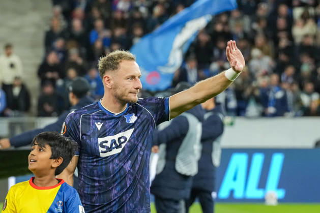 UEFA Europa League: TSG Hoffenheim vs Olympique Lyon, 22.10.2026 Vladimir Coufal (TSG Hoffenheim, 34) der den Fans winkt UEFA Europa League: TSG Hoffenheim vs Olympique Lyon, Rhein-Neckar-Arena, 22.10.2026 Copyright: xBEAUTIFULxSPORTS Boscox