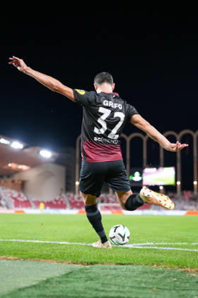 Vincenzo Grifo (SC Freiburg, 32) Eckball , Monaco, Fussball, UEFA Conference League, 2. Spieltag, Ligaphase , 2026 2027, AS Monaco vs. SC Freiburg, 22.10.2026, Stade Louis II, Monaco Monaco Stade Louis II Fontvieille Monaco Copyright: xArnexAmbergx