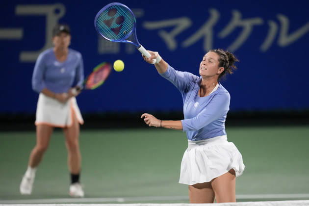 WTA, Tennis Damen Kinoshita Group Japan Open - Day 4 Miriam Skoch of the Czech Republic plays with partner Jesika Maleckova of the Czech Republic during their semi-final doubles match against Hao-Ching Chan of Chinese Taipei and Miyu Kato of Japan at the 2026 Kinoshita Group Japan Open Women s tennis tournament at Utsubo Tennis Center in Osaka, Japan, on October 22, 2026. Osaka Japan  Copyright: xOwenxHammondx originalFilename:hammond-2026kino261022_npJbx.jpg