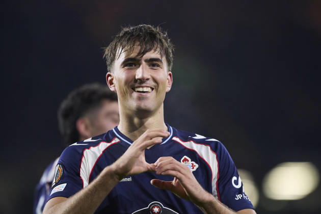 Celtic FC v Real Club Celta - UEFA Europa League 2026 27 League Phase MD3 GLASGOW, SCOTLAND - OCTOBER 22: Javi Rodriguez of RC Celta de Vigo celebrates after scoring his team s second goal during the UEFA Europa League 2026 27 League Phase MD3 match between Celtic FC and Real Club Celta de Vigo at Celtic Park on October 22, 2026 in Glasgow, Scotland. (Photo by Diego Simon Photo Players Images Magara Press) Glasgow Celtic Park Stadium Scotland Copyright: xDiegoxSimonx
