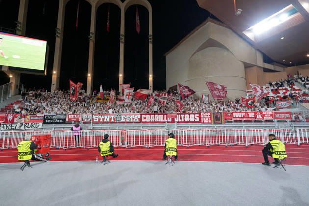 Fans, Ultras in der Kurve, Fankurve unterstützen ihre Mannschaft, Fahnen, Schal, Support , Monaco, Fussball, UEFA Conference League, 2. Spieltag, Ligaphase , 2026 2027, AS Monaco vs. SC Freiburg, 22.10.2026, Stade Louis II, Monaco Monaco Stade Louis II Fontvieille Monaco Copyright: xArnexAmbergx