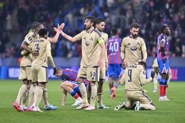 Fotball UEFA Europa League 3rd round match: Viktoria Plzen vs Levski Sofia in Pilsen, Czech Republic, October 22, 2026. Soccer players of Levski Sofia celebrate victory. (CTKxPhoto MiroslavxChaloupka) CTKPhotoP2026102210365  CTKPhotoP2026102210365
