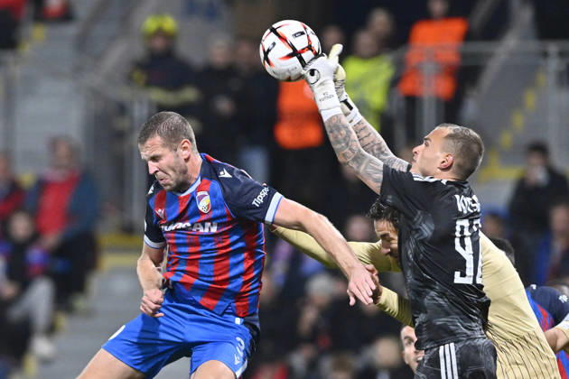 Fotball UEFA Europa League 3rd round match: Viktoria Plzen vs Levski Sofia in Pilsen, Czech Republic, October 22, 2026. From left Denis Vavro of Viktoria, Marko Grujic of Levski, Svetoslav Vucov, goalie of Levski. (CTKxPhoto MiroslavxChaloupka) CTKPhotoP2026102210535  CTKPhotoP2026102210535
