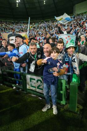 Celta Vigo fans Celtic v Celta Vigo, UEFA Europa League, Football, Celtic Park, Glasgow, Scotland, UK - 22 Oct 2026Glasgow Celtic Park Scotland United Kingdom  Copyright: xStuartxWallace Shutterstockx 17230137dv